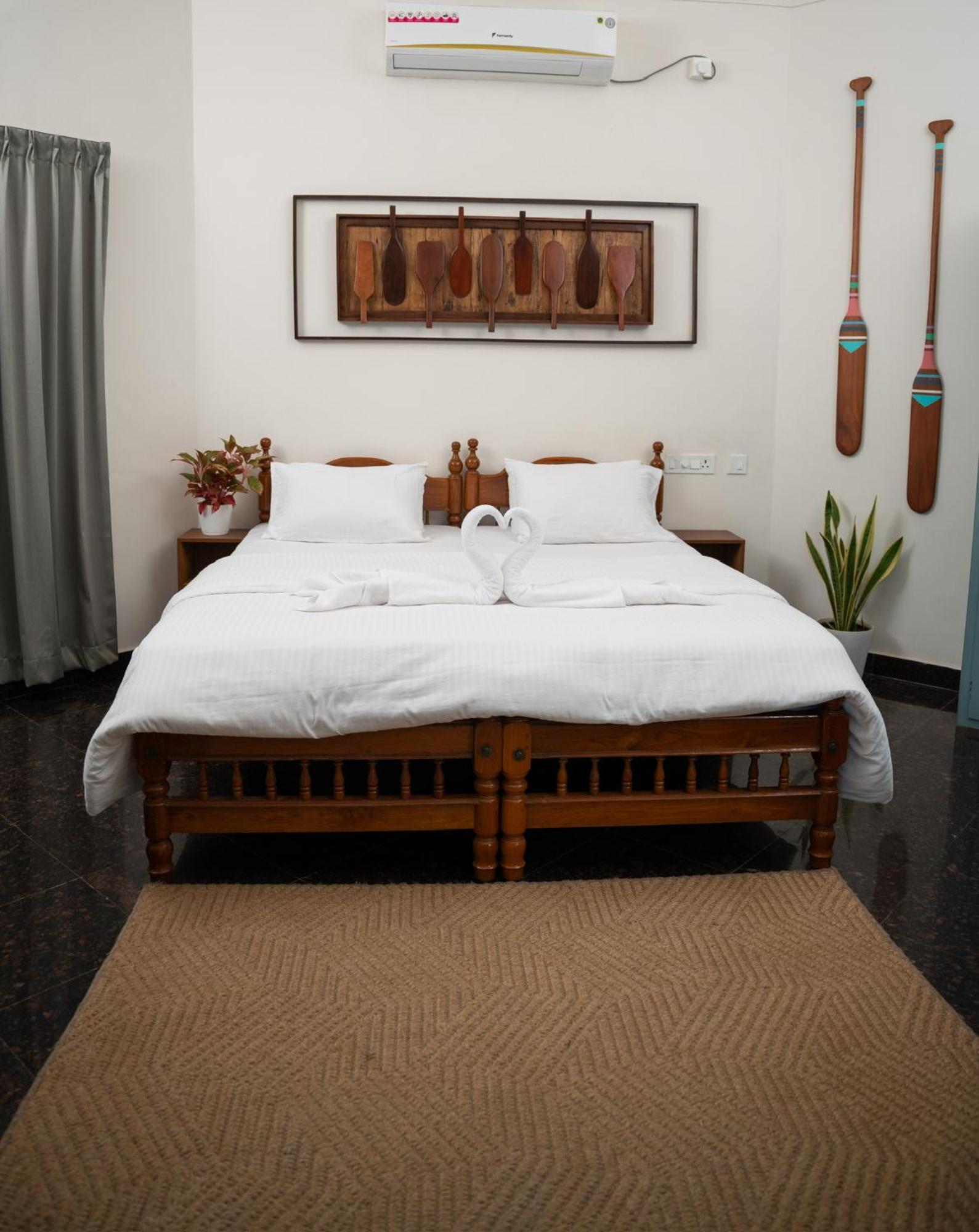 Bed and Breakfast Paddlecult Surf Retreat Varkala Exterior foto